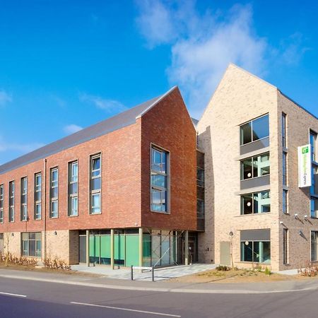 Holiday Inn Express Cambridge West - Cambourne By Ihg Экстерьер фото