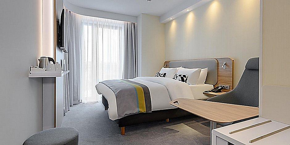 Holiday Inn Express Cambridge West - Cambourne By Ihg Экстерьер фото